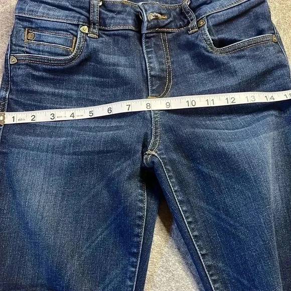 Kut from the Kloth Diana Skinny, Size 2. - Picture 12 of 13